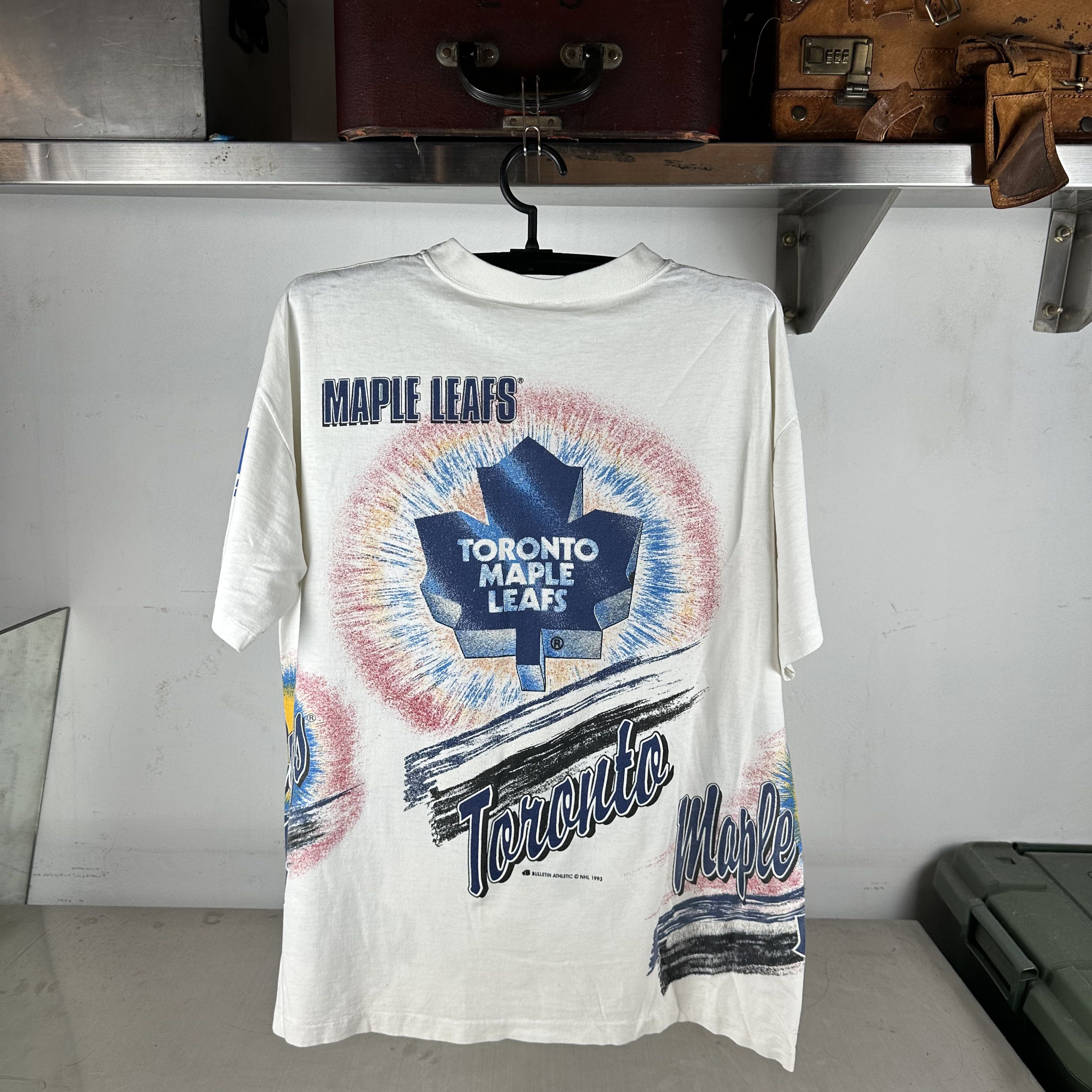 Vintage 1993 Toronto Maple Leafs Bulletin Athletic NHL AOP Tee Size US L / EU 52-54 / 3 - 3 Thumbnail