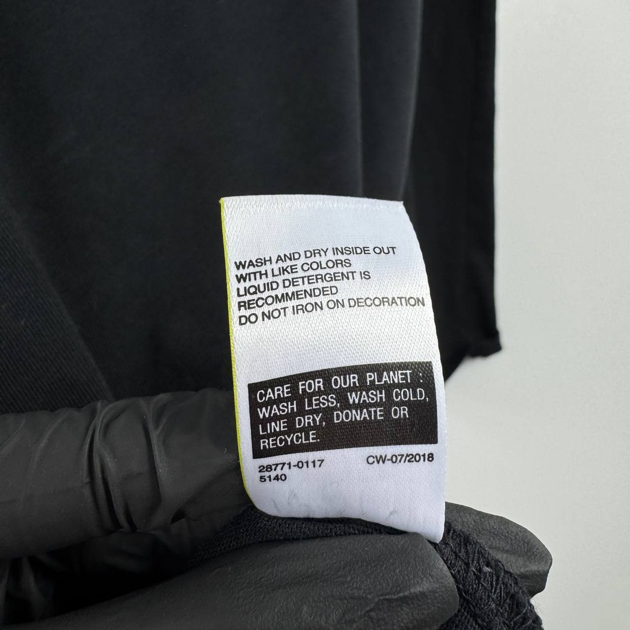Levi's Levi’s 501 Graphic T-Shirt Men Black “Button Your Fly” Sz S Size US S / EU 44-46 / 1 - 6 Thumbnail