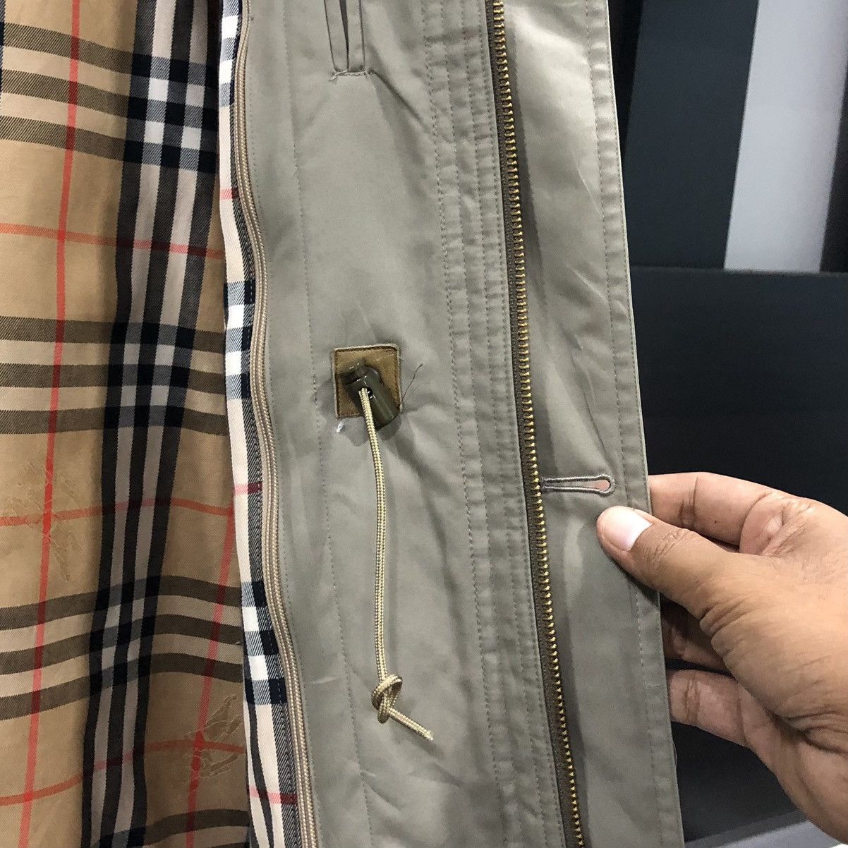 Burberry VTG Burberry London Lined Feathers Novacheck Puffer Jacket Size US L / EU 52-54 / 3 - 10 Thumbnail