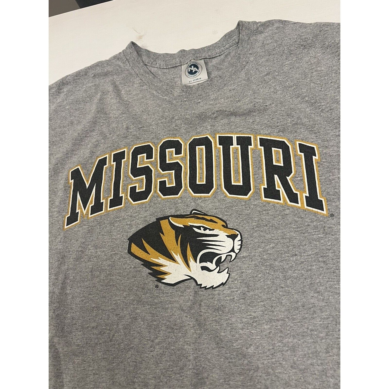 & Other Stories Vintage 1990s Missouri Tigers Tshirt New Agenda Size Large Size US L / EU 52-54 / 3 - 2 Thumbnail
