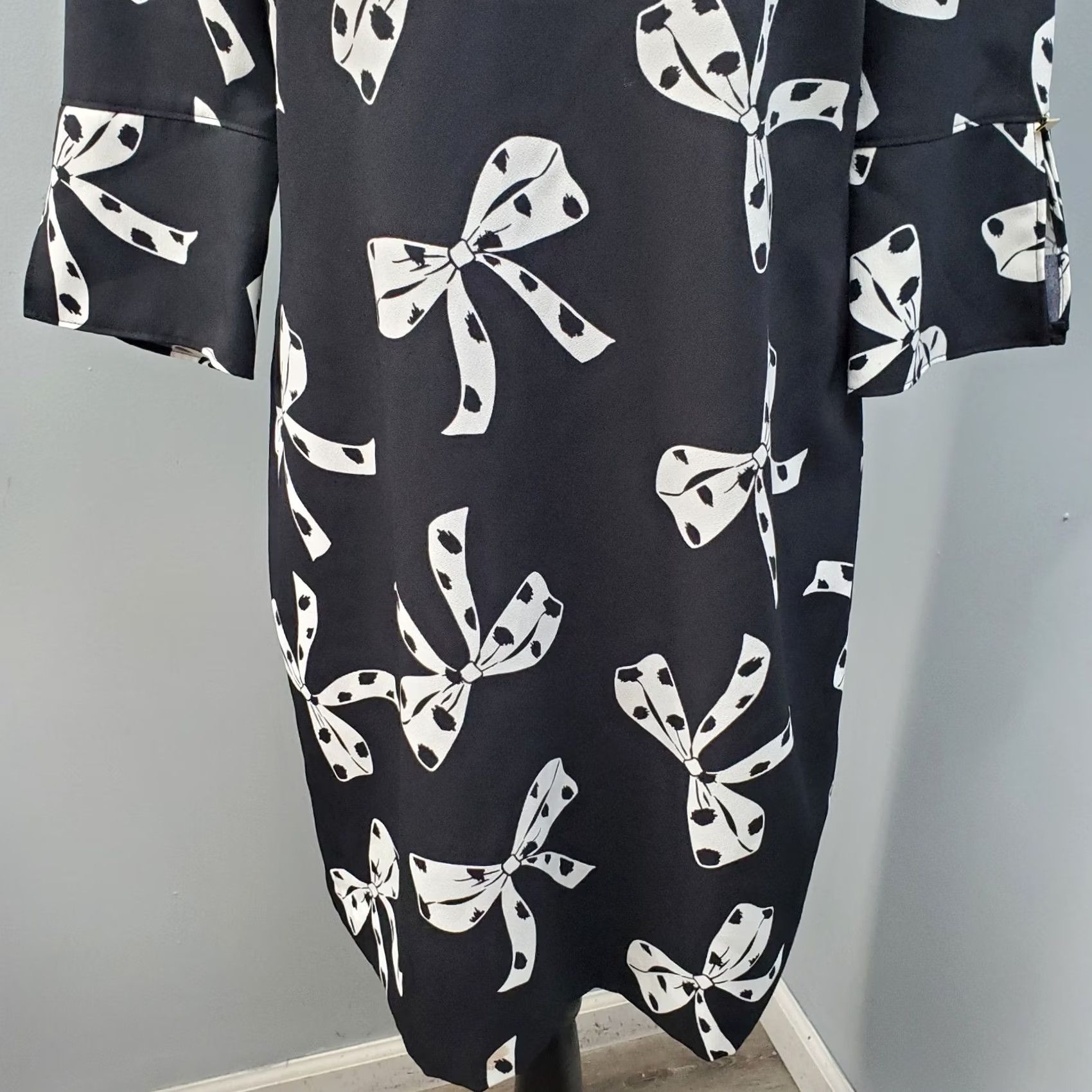 Banana Republic Banana Republic Womens Shift Dress 10 Black White Bow Print Split Cuff Back Zip Size L / US 10 / IT 46 - 6 Thumbnail