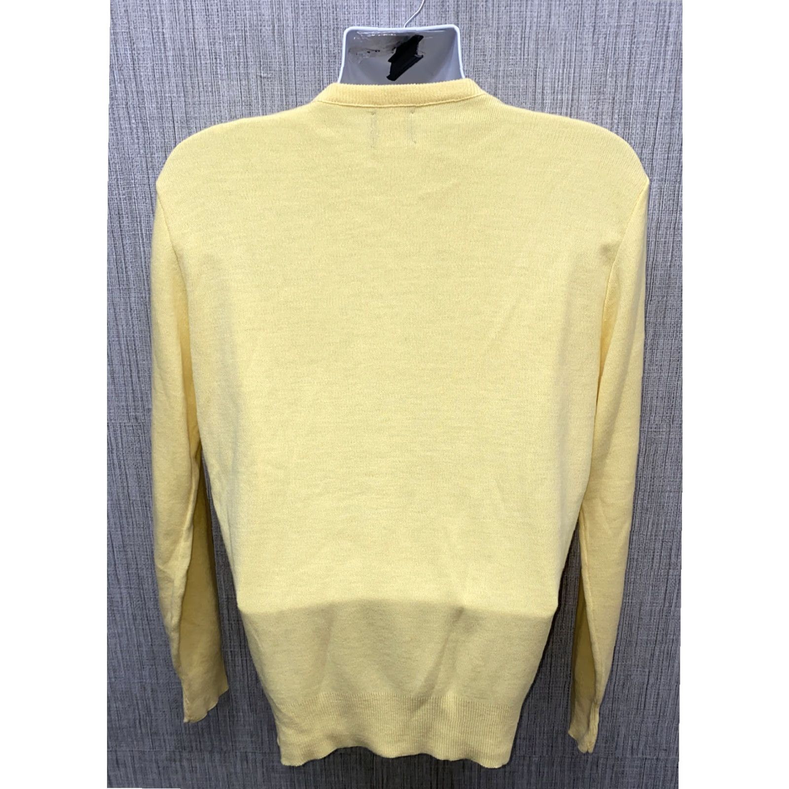 Vintage Robert Bruce Mens Yellow V-Neck Acrylic Sweater Large USA Made Size US L / EU 52-54 / 3 - 4 Thumbnail
