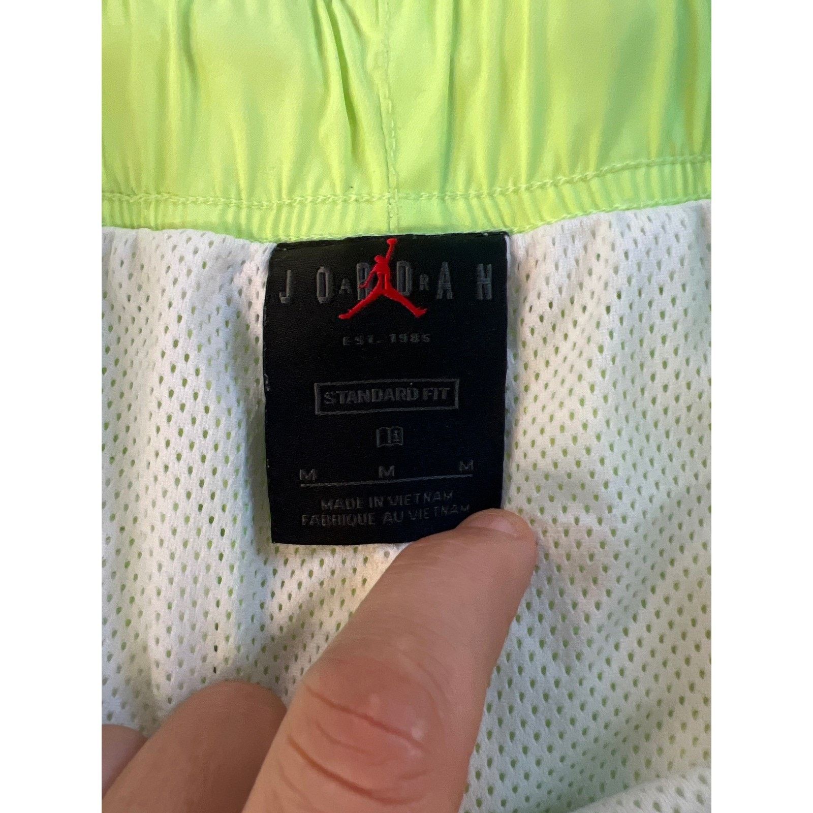 Jordan Brand Jordan Mens Neon Green Volt Athletic Basketball Shorts MD Size US 32 / EU 48 - 5 Thumbnail
