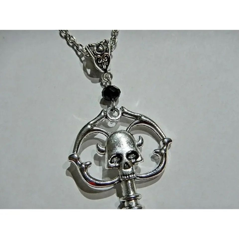 Vintage Antique Skeleton Key Necklace Size ONE SIZE - 4 Thumbnail