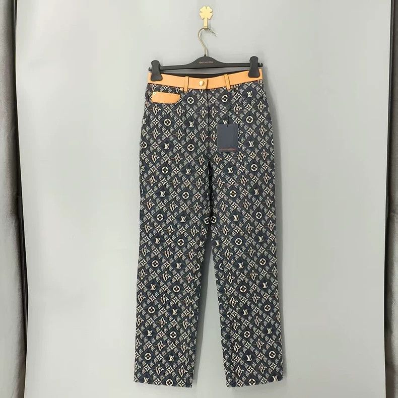 Louis Vuitton Louis Vuitton 1854 Full print parquet slacks pants Size US 36 / EU 52 - 1 Thumbnail