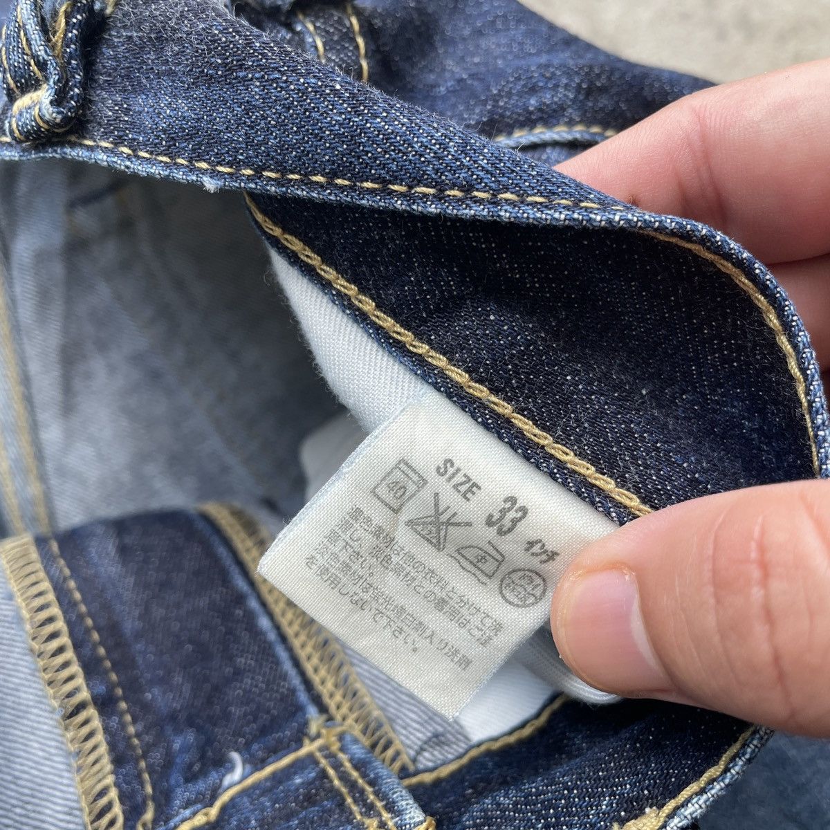 Levi's Vintage Clothing Vintage Levi’s 502 Distressed Jeans Dark Blue Faded Pants Size US 32 / EU 48 - 8 Thumbnail