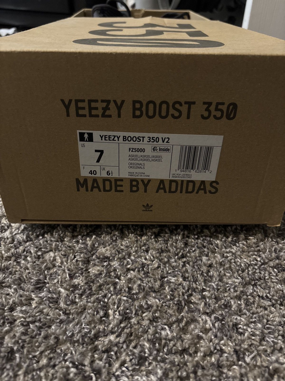 Adidas Yeezy carbon Size US 7 / EU 40 - 5 Thumbnail