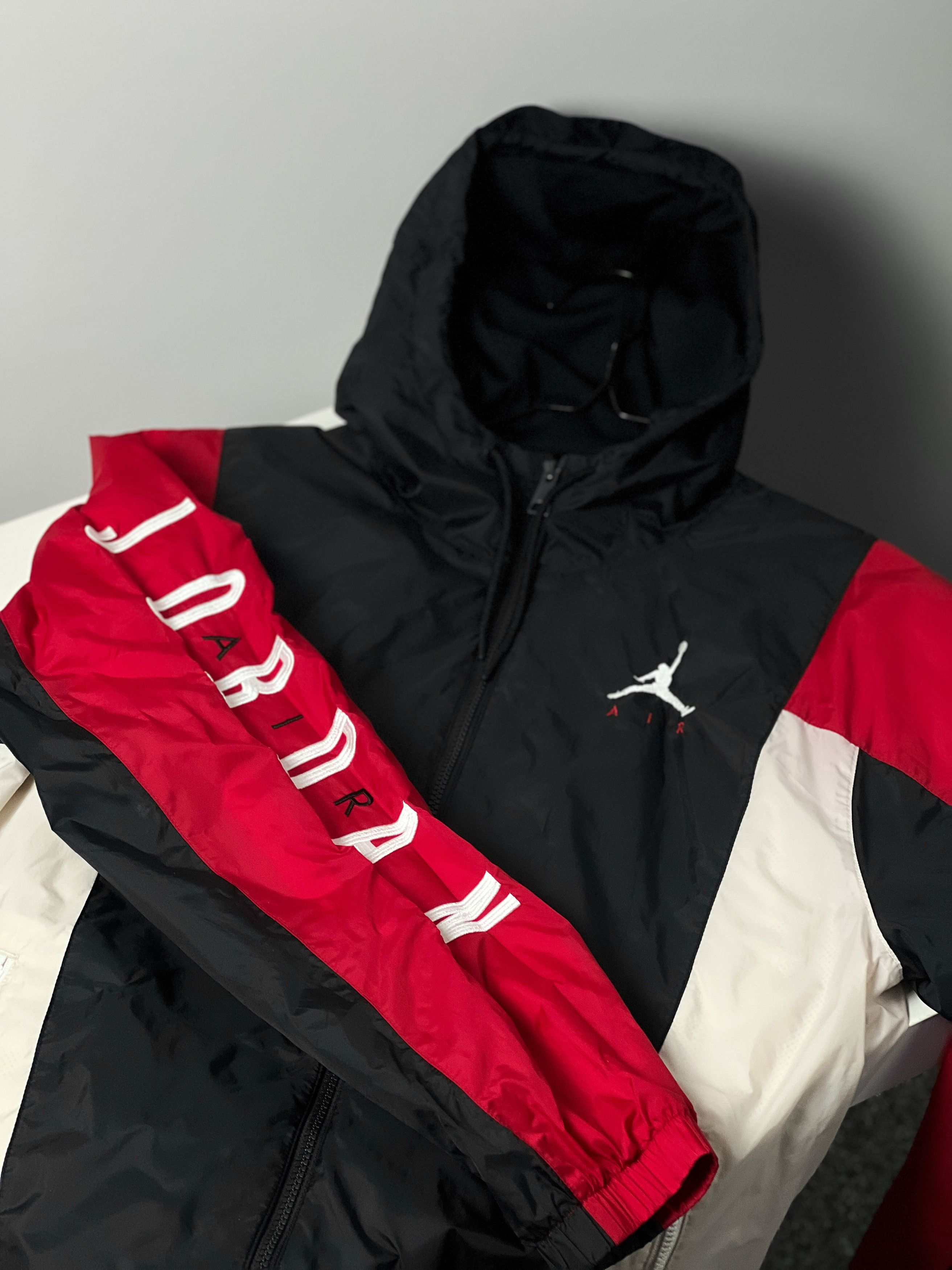 Jordan Brand Jordan Men`s Light Jacket Size US S / EU 44-46 / 1 - 2 Thumbnail