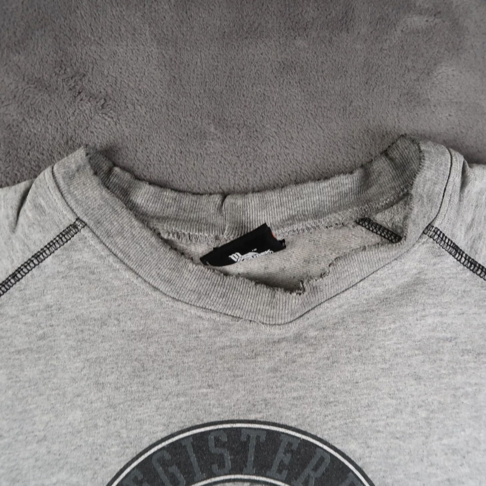 Harley Davidson VINTAGE Harley-Davidson T-Shirt Men L Gray Sleeveless Biker Crew Neck 2003 Y2K Logo Size US L / EU 52-54 / 3 - 4 Thumbnail