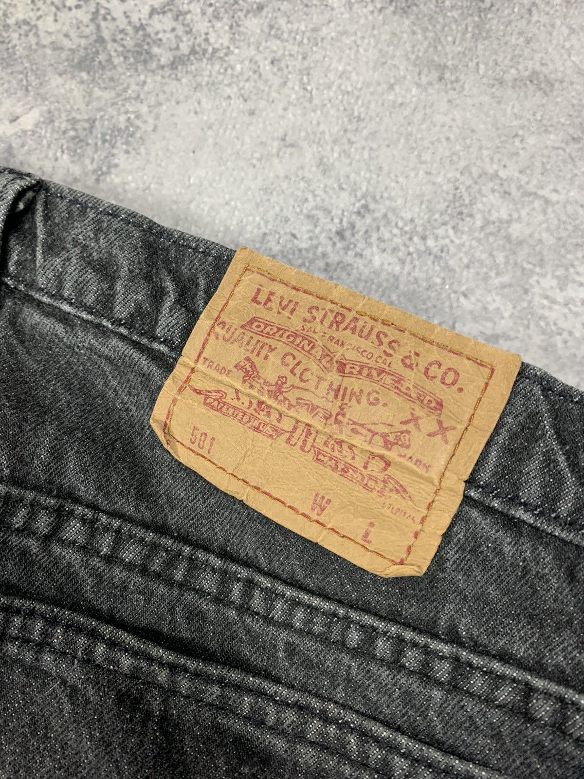 Levi's Iconic Vintage Levi’s 501 Jeans Size 36/32 Washed Gray Y2K Size US 36 / EU 52 - 6 Thumbnail