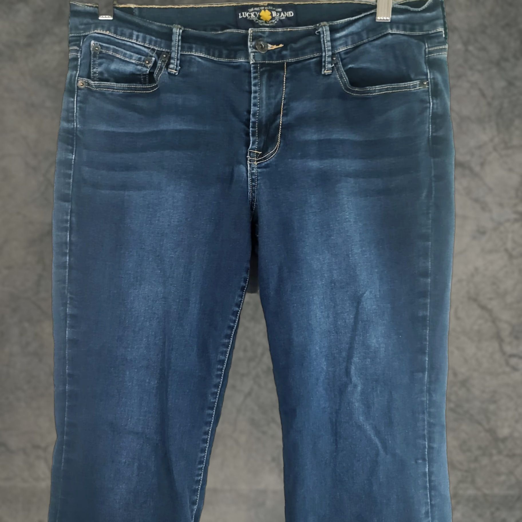 Lucky Brand Lucky Brand Jeans Women 12 Denim Ankle Ultra Low Rise Stretch Blue 29in Inseam Womens Regular Pocket Logo S/L N/A Size 34" / US 12 / IT 48 - 1 Thumbnail