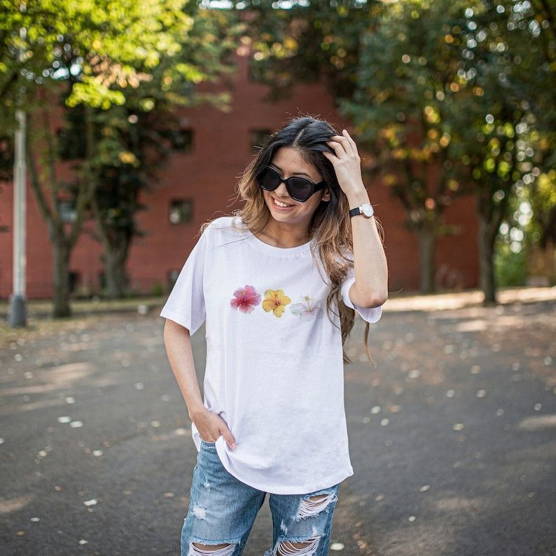 Designer Hibiscus Flowers Shirt, Vintage 90s Graphic Shirt Size M / US 6-8 / IT 42-44 - 1 Thumbnail