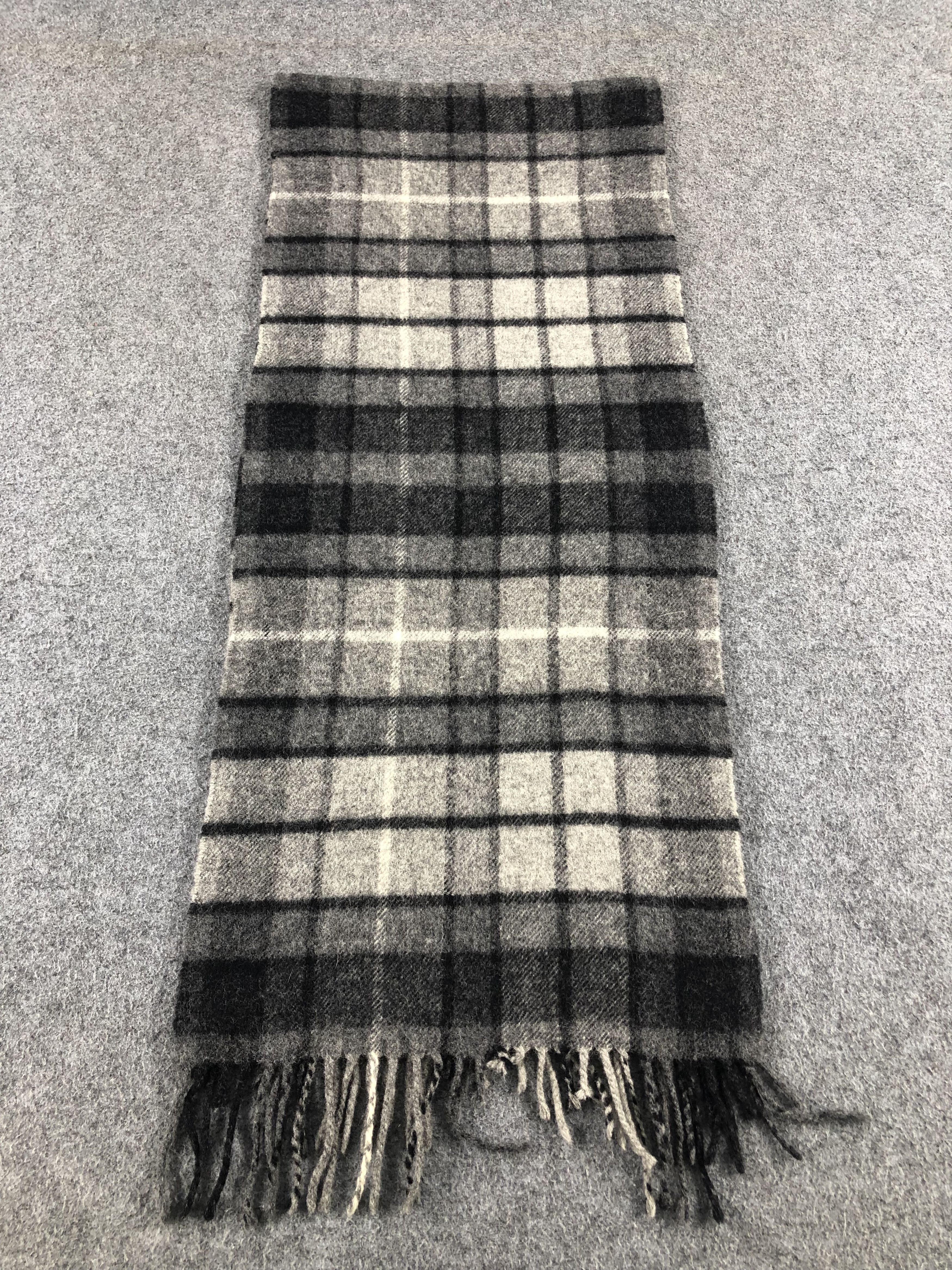 Johnstons Of Elgin Johnstons Of Elgin Scarf / Muffler / Neckwear Size ONE SIZE - 3 Thumbnail