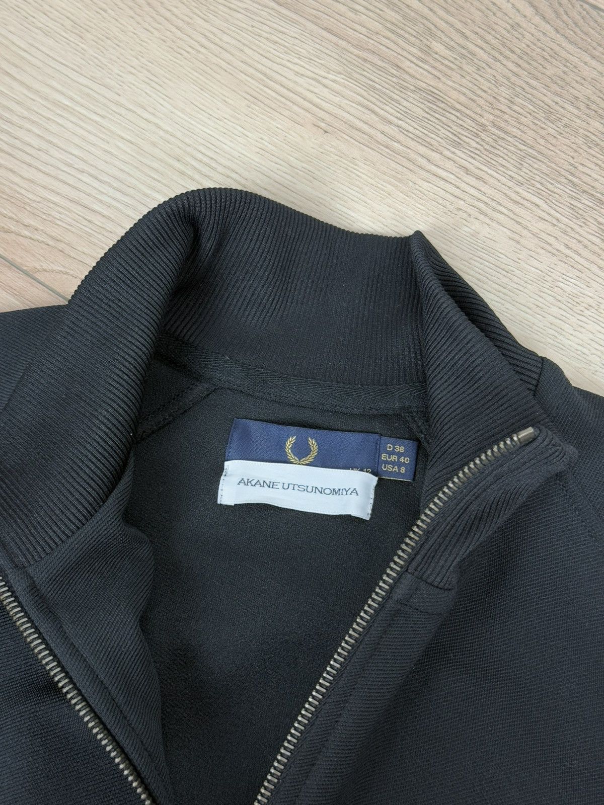 Fred Perry Fred Perry Akane Utsonomiya Sportswear Track Jacket Size M / US 6-8 / IT 42-44 - 6 Thumbnail