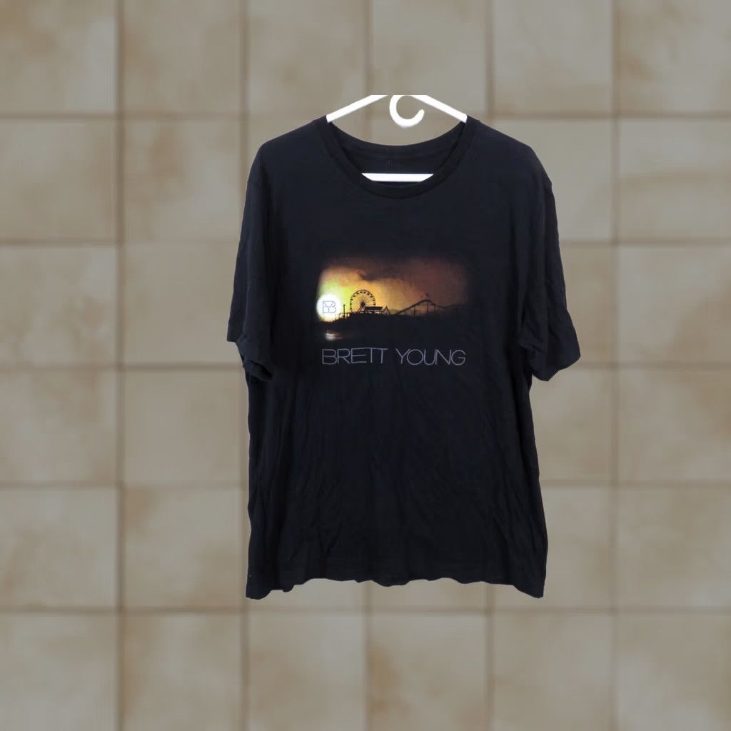 Vintage VINTAGE Brett Young music carnival fair skyline S T-Shirt 1990s Size US S / EU 44-46 / 1 - 1 Thumbnail