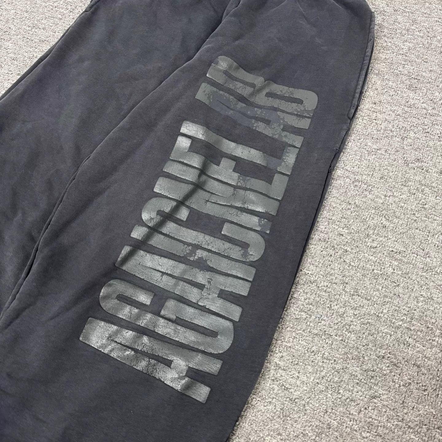 Balenciaga Balenciaga Black Distressed Logo Hem Sweatpants Size US 33 - 5 Thumbnail