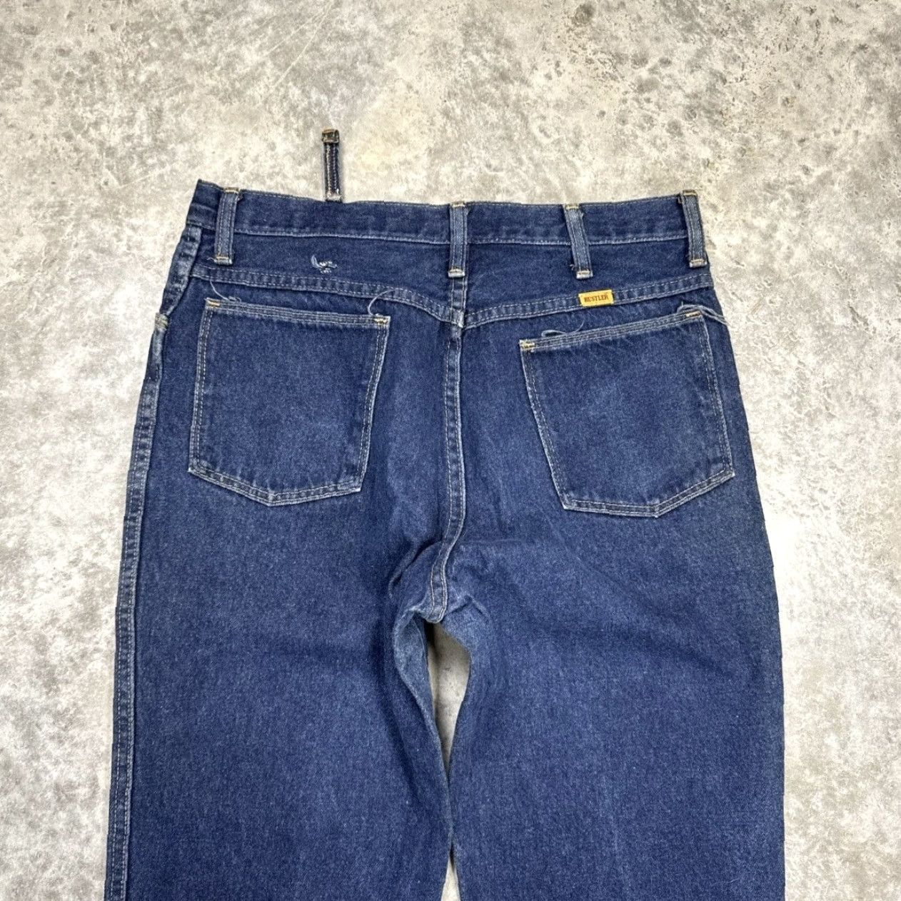 Denime VINTAGE Rustler Jeans Mens 34x36 Blue Straight Leg 90s Made USA Denim Classic Size US 34 / EU 50 - 2 Thumbnail