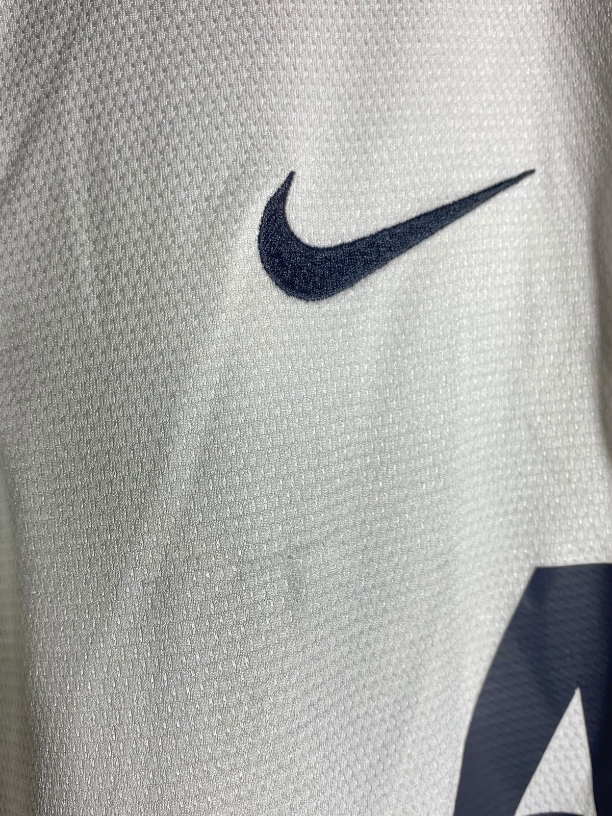 Nike Nike Manchester United 2012/13 Away Football Shirt Size US M / EU 48-50 / 2 - 21 Thumbnail