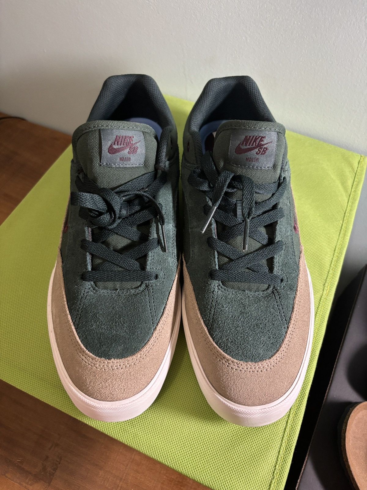 Nike Nike SB Malor Skate Shoes Size US 11 / EU 44 - 1 Thumbnail