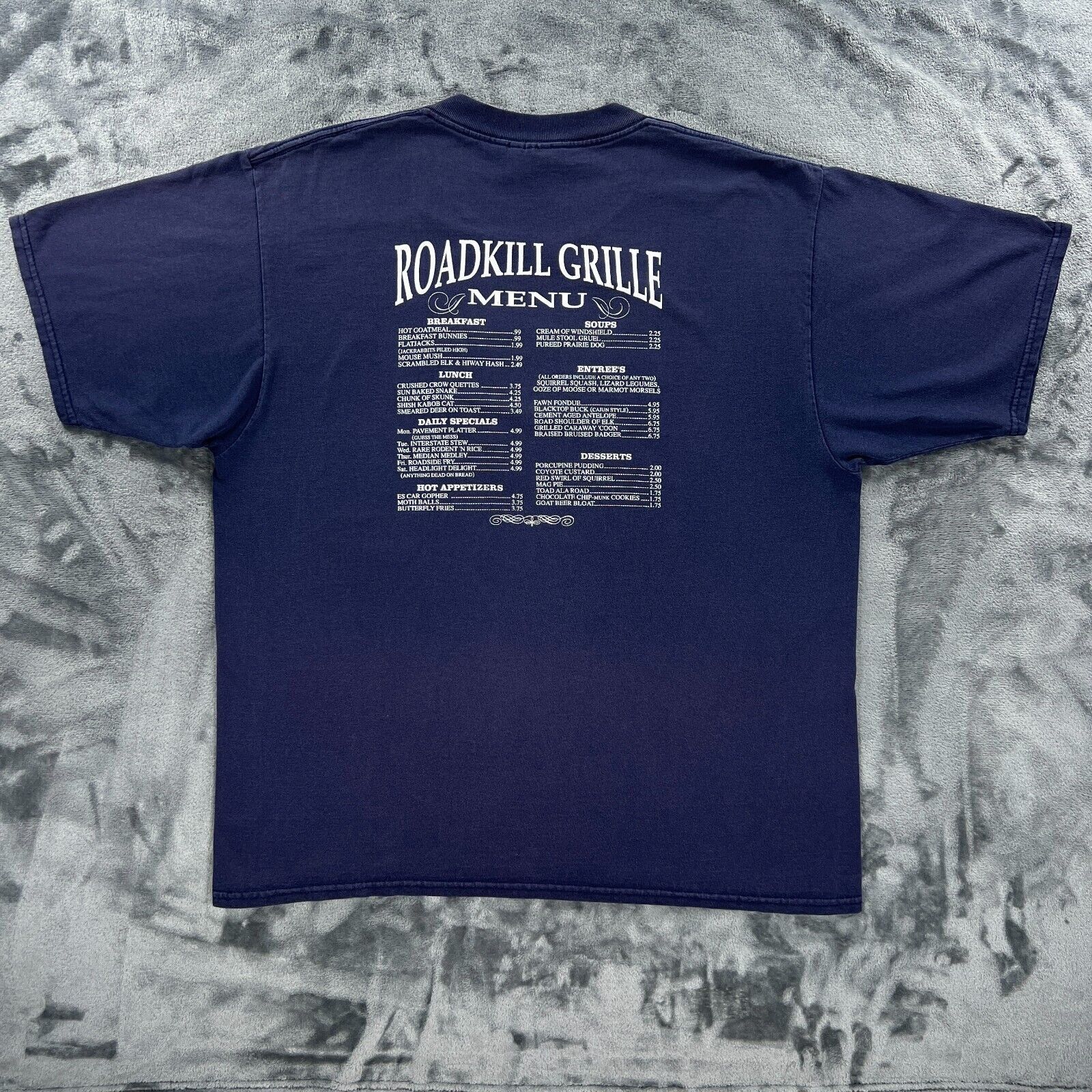 Gildan Vintage 90's Roadkill Grille Montana USA T Shirt Men XL Menu Size US XL / EU 56 / 4 - 2 Thumbnail