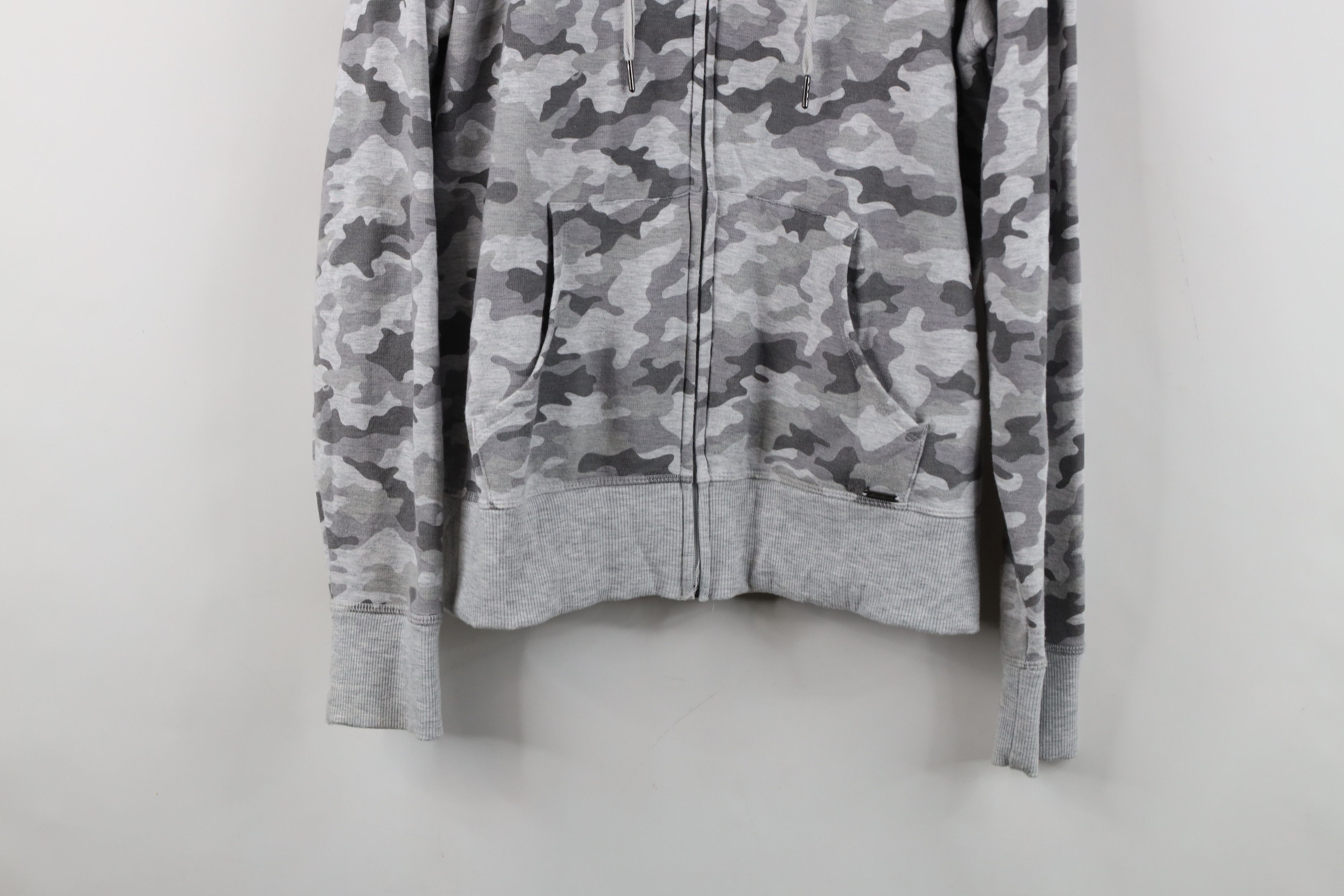 Eddie Bauer Y2K Eddie Bauer Spell Camouflage Full Zip Hoodie Sweatshirt Size L / US 10 / IT 46 - 3 Thumbnail