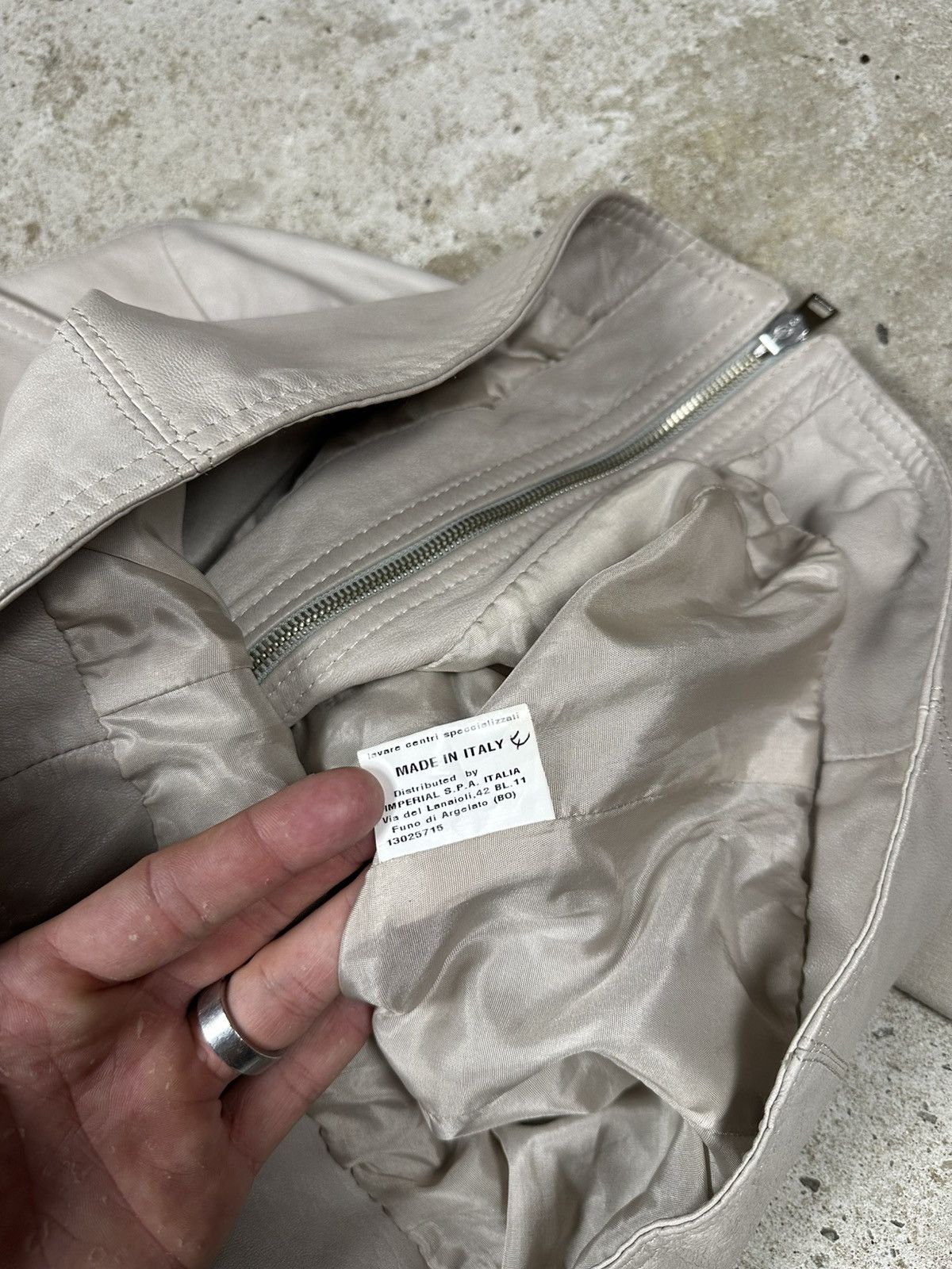Japanese Brand Vintage Y2K Genuine Leather Beige Asymmetrical Archive Jackt Size US S / EU 44-46 / 1 - 8 Thumbnail