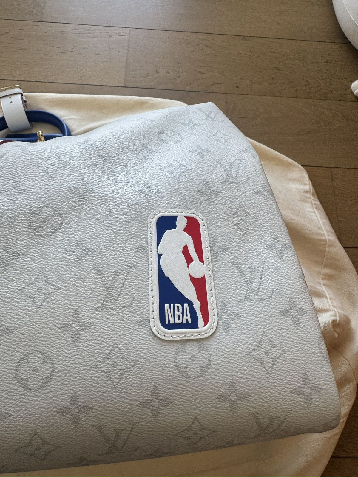 Louis Vuitton × NBA KEEP ALL LOUIS VUITTON BAG SUPREME Size ONE SIZE - 3 Thumbnail