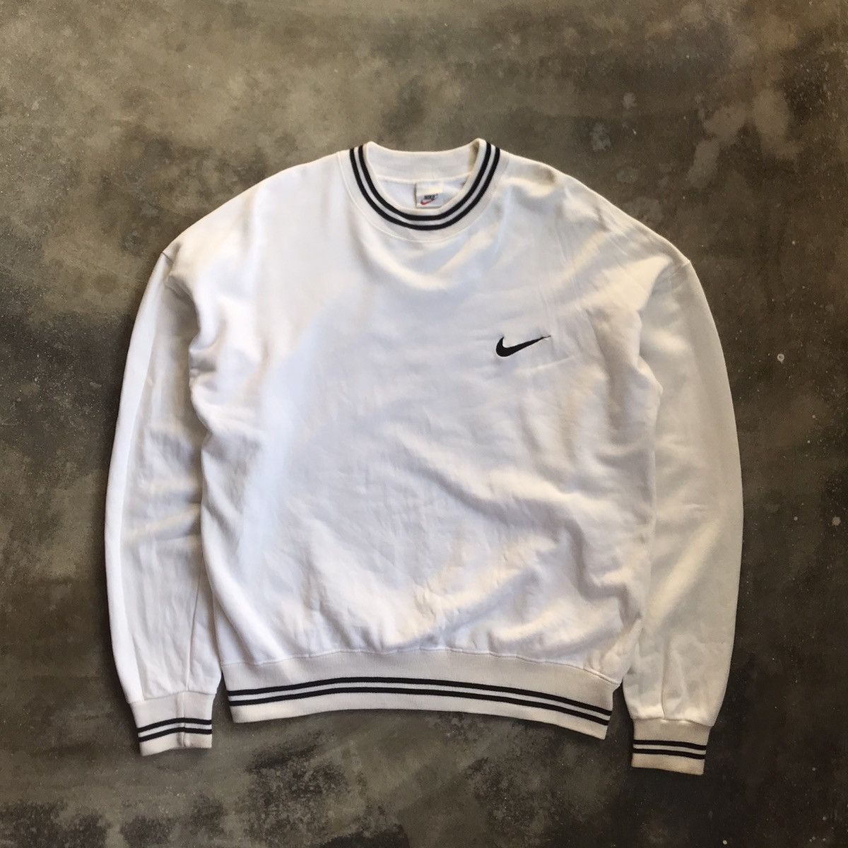 Nike × Vintage Sweatshirt Nike Vintage Small Swoosh Size US L / EU 52-54 / 3 - 1 Thumbnail