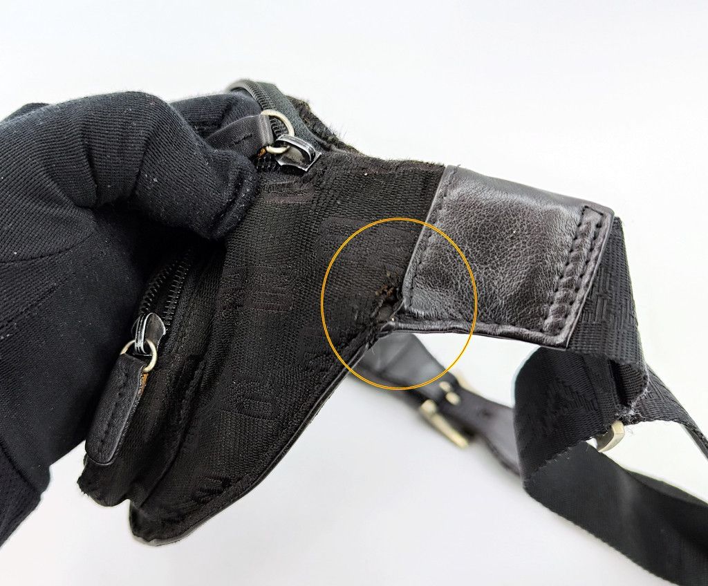 Balenciaga distressed BALENCIAGA waist chest bag monogram logo vintage Size ONE SIZE - 17 Thumbnail
