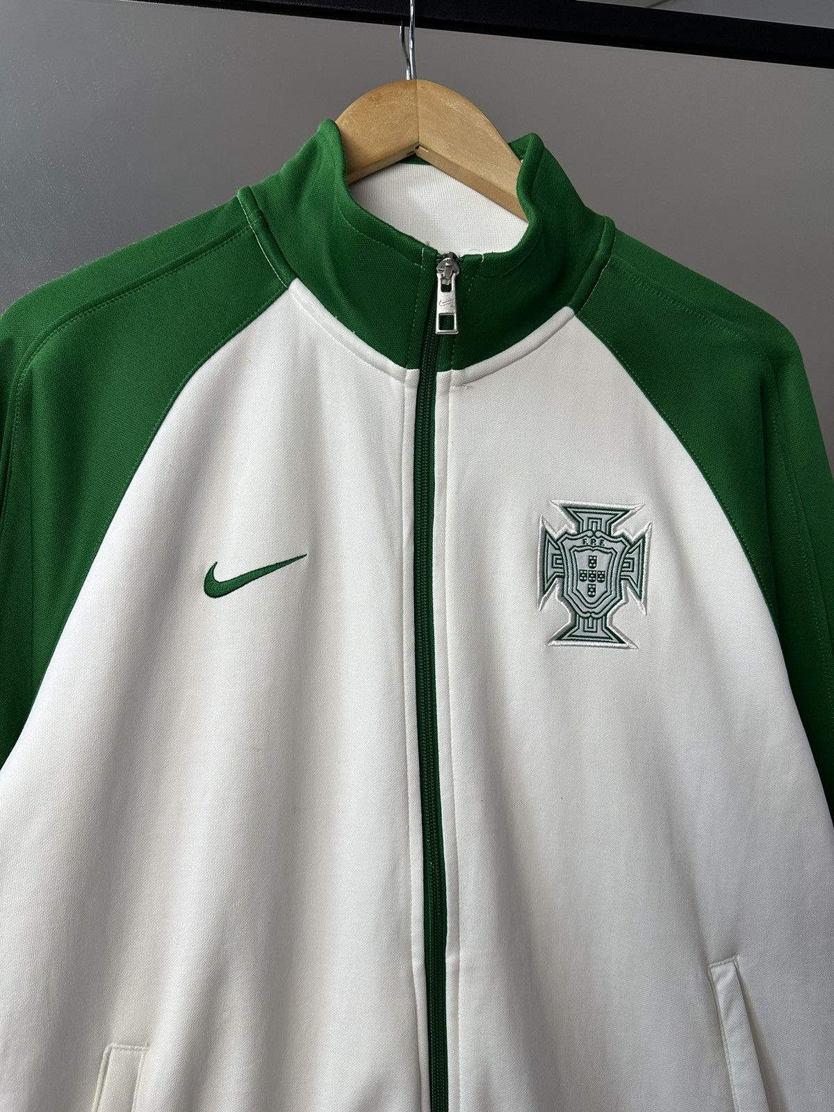 Nike Vintage Nike Portugal Blokecore Track Jacket Full Zip Y2K Size US M / EU 48-50 / 2 - 6 Thumbnail