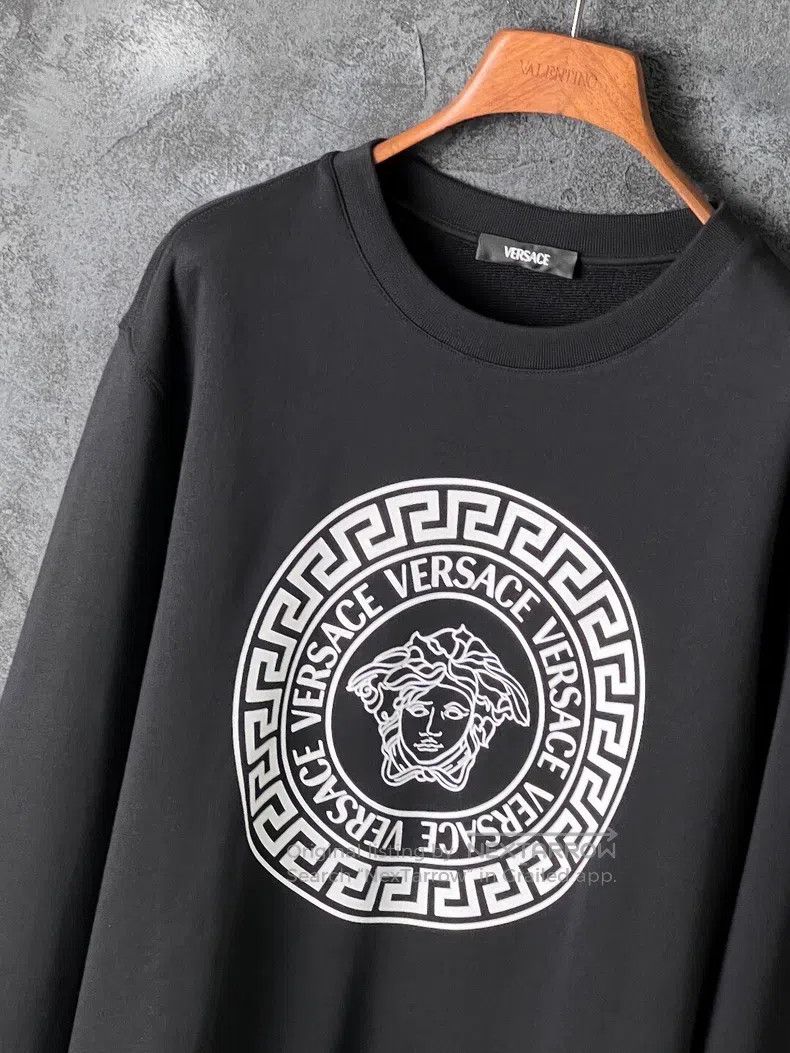 Versace Versace Black cotton back pattern Medusa pattern sweatshir Size US L / EU 52-54 / 3 - 5 Thumbnail