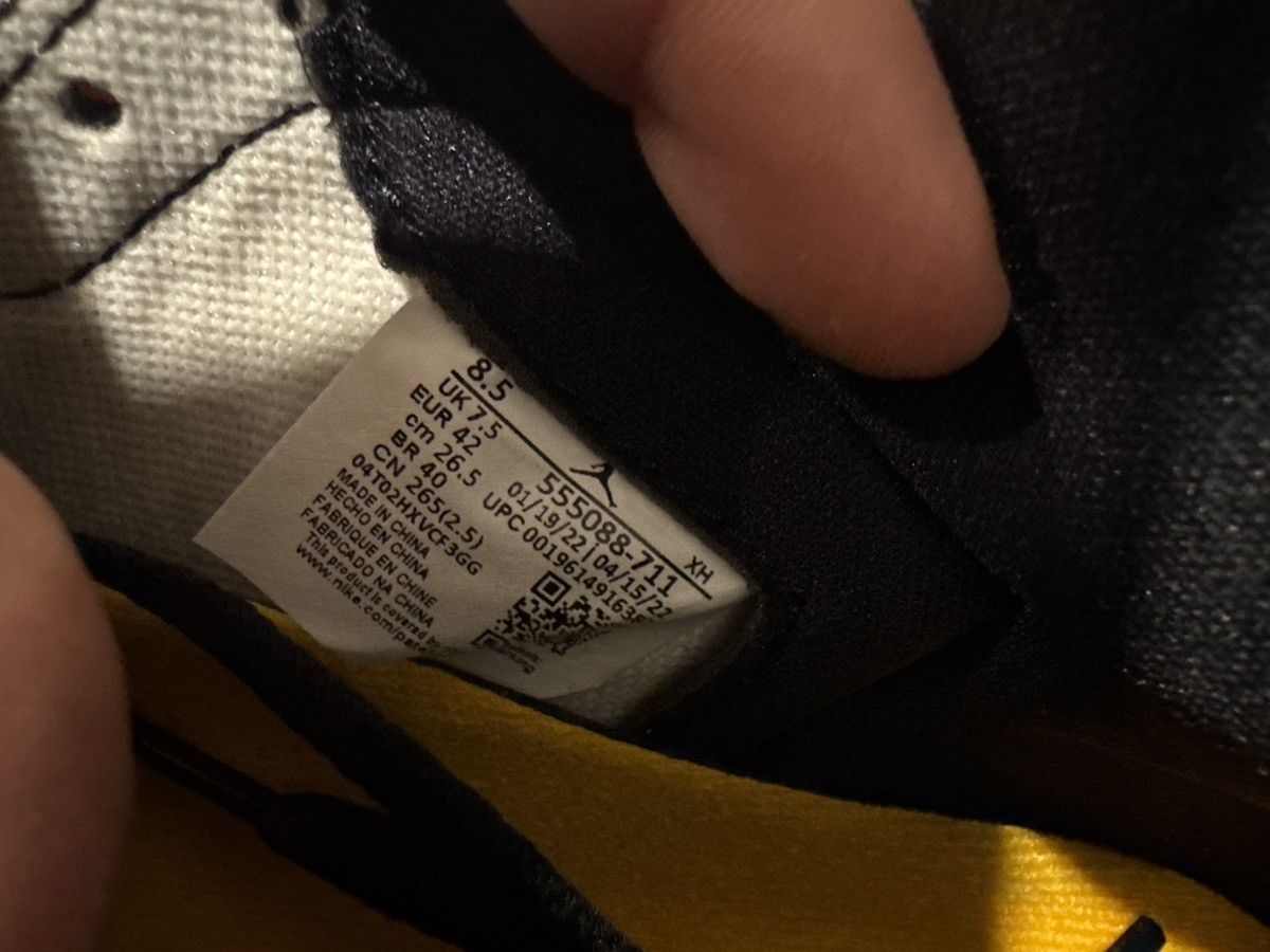 Jordan Brand Jordan 1 Yellow Toe Size US 8.5 / EU 41-42 - 6 Thumbnail