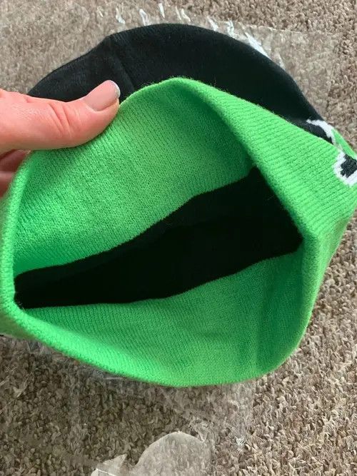 VIBE Knitting Green Flame Beanie Hat Size ONE SIZE - 2 Thumbnail
