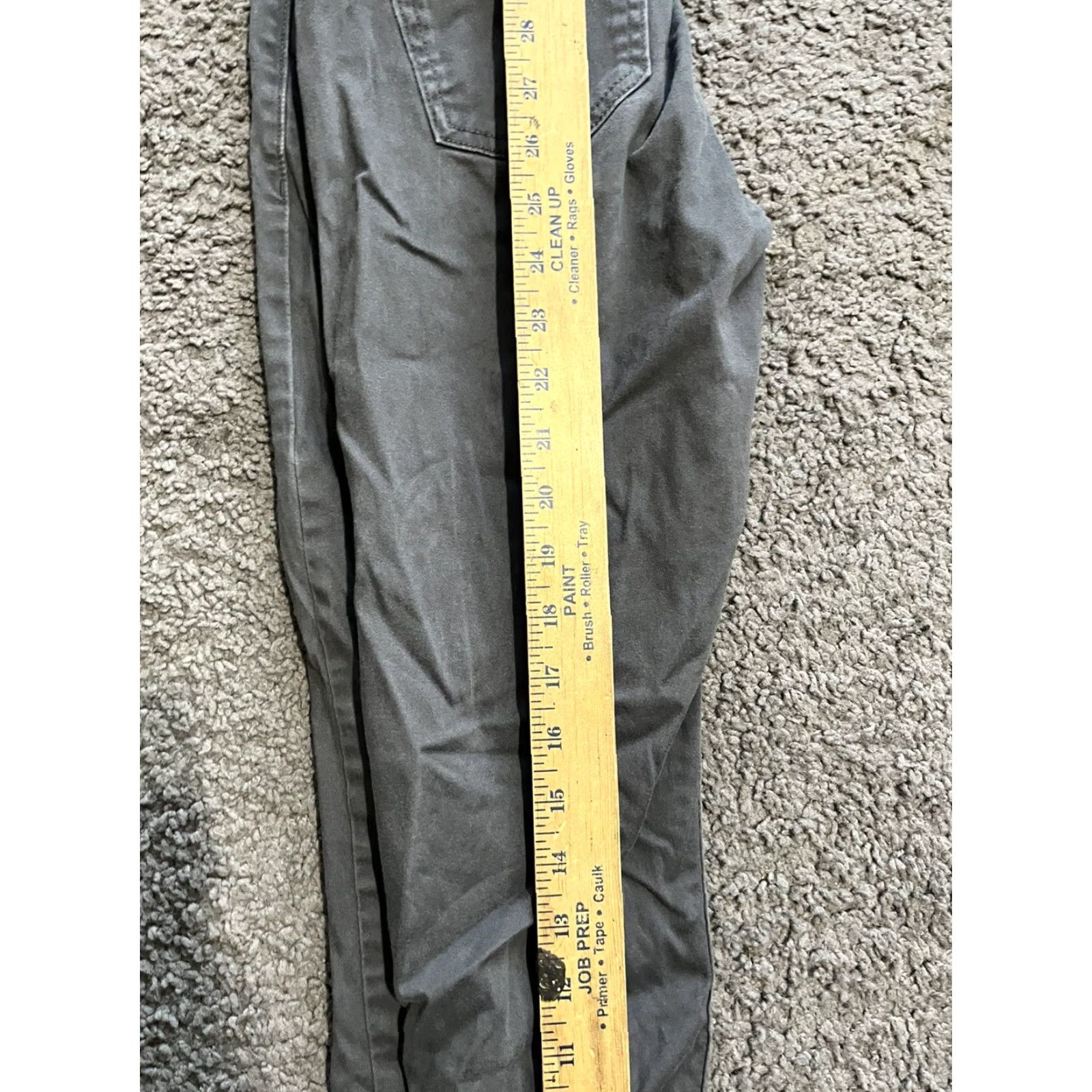 Calvin Klein Calvin Klein Jeans Skinny Style Means Slim 2/C2 Gray Women Size 2 Denim Cotton Inseam 25 Size ONE SIZE - 8 Thumbnail