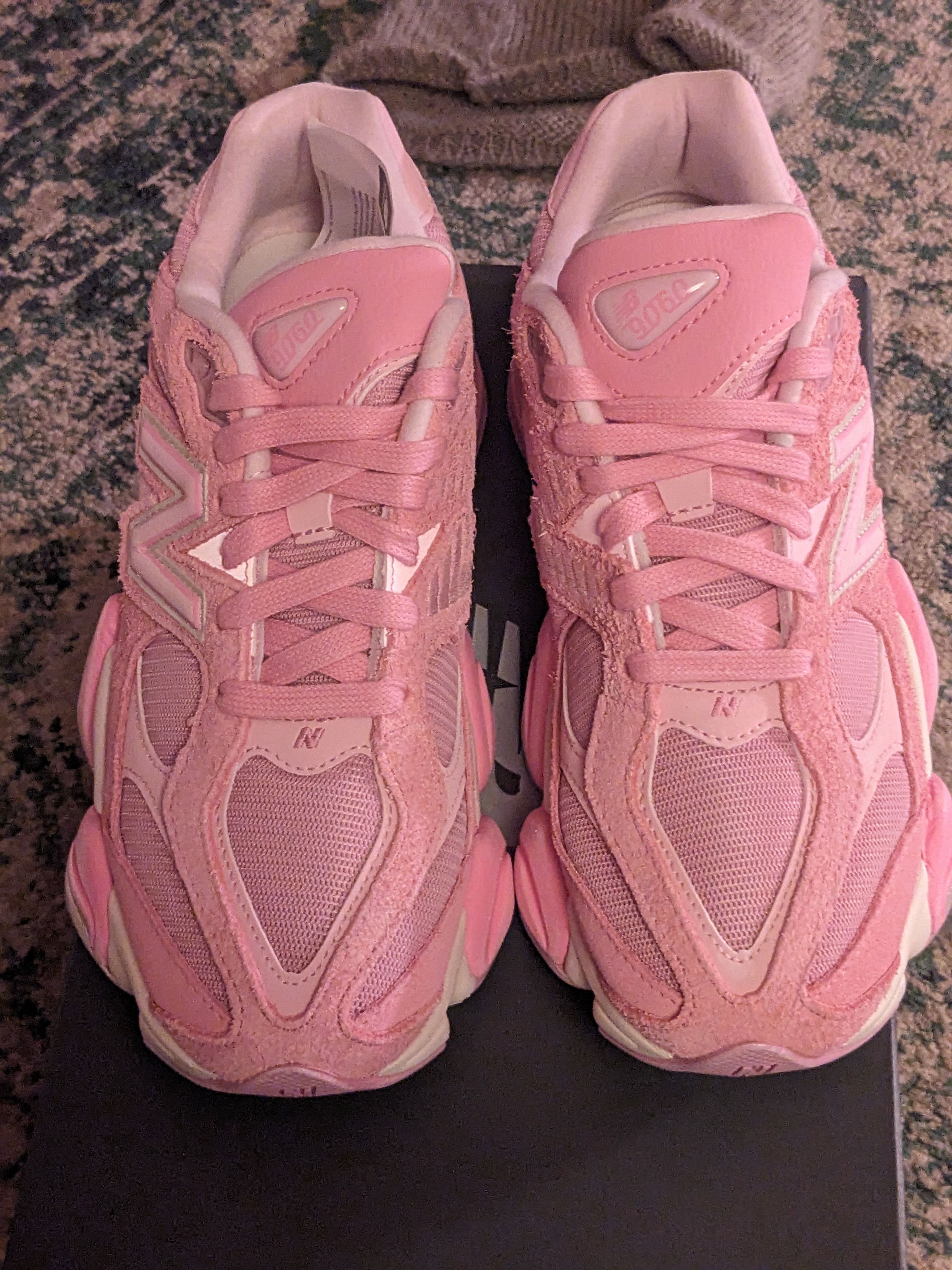 New Balance New Balance 9060 Pink Overdye - ASOS exclusive
