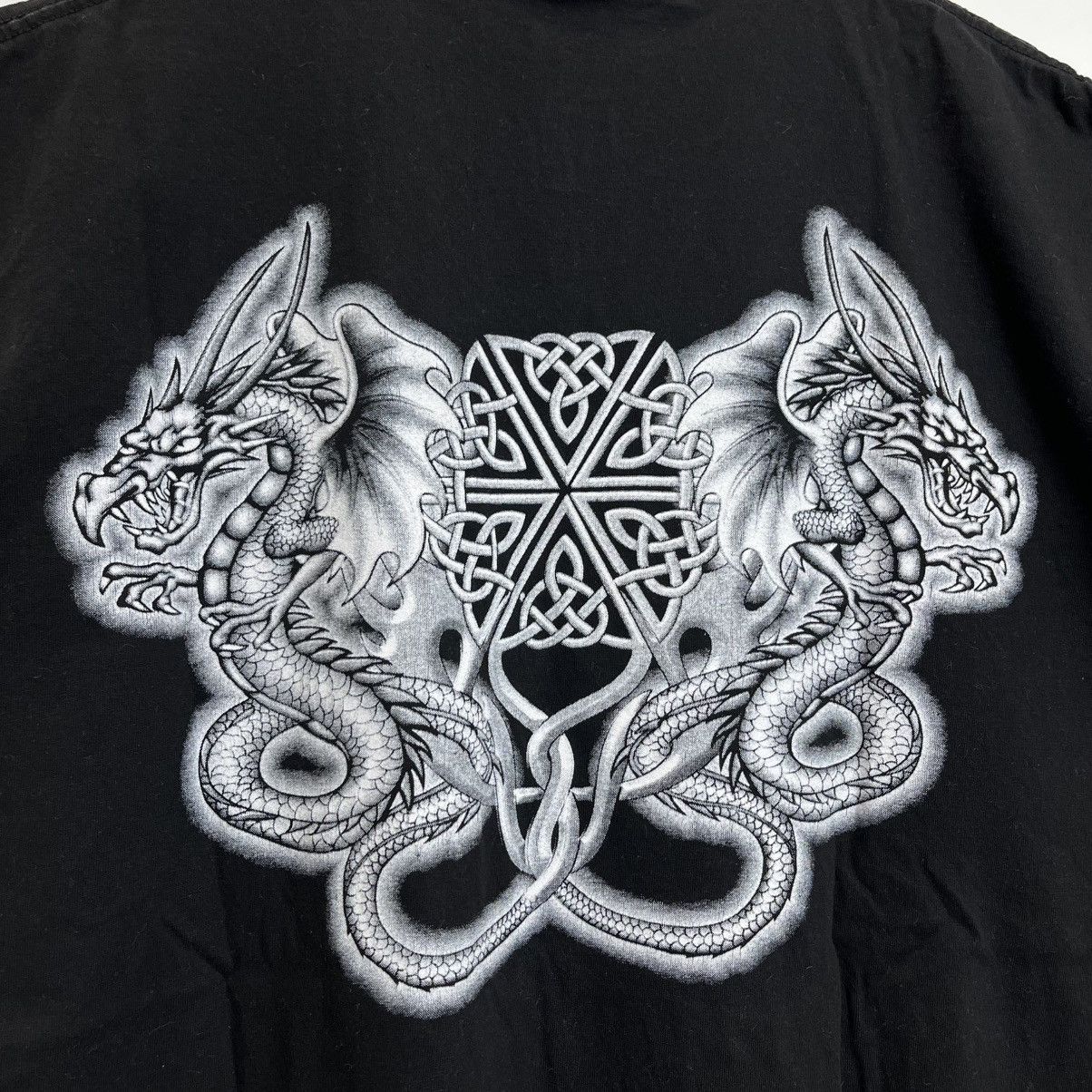 Japanese Brand Crazy Vintage Import Gear 90s “Dragon” Sleeveless Tee Size US L / EU 52-54 / 3 - 3 Thumbnail