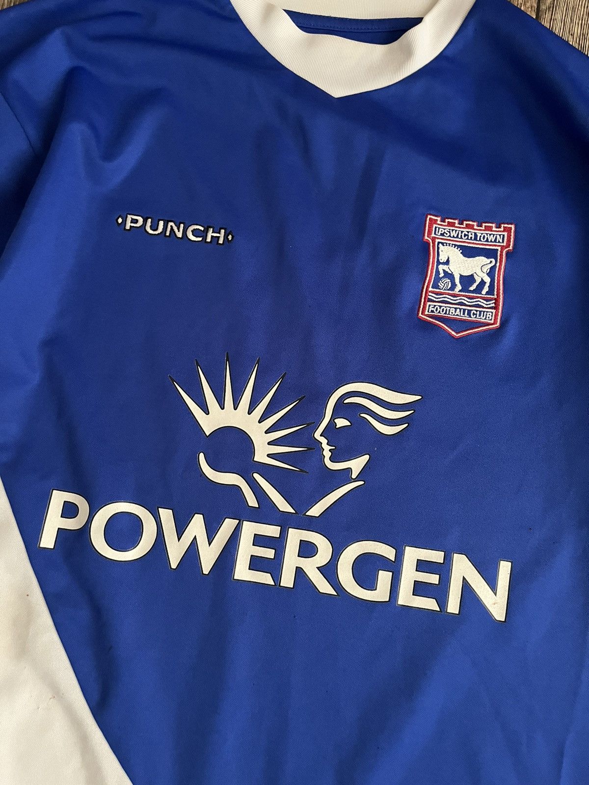Vintage Vintage Punch Ipswich Town Home Football Jersey 2005-2006 Size US M / EU 48-50 / 2 - 4 Thumbnail
