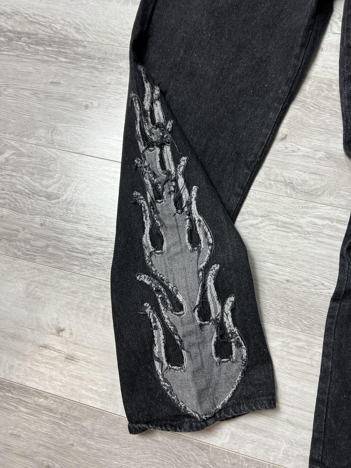 Japanese Brand Y2K Style Fire Jeans With Embroidered Skull Logo Baggy Pants Size US 32 / EU 48 - 3 Thumbnail