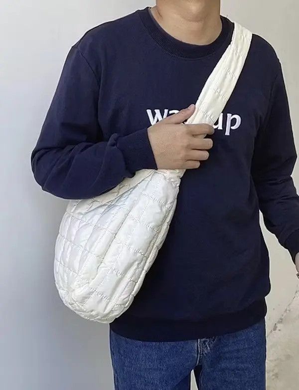 Japanese Brand Fashion y2k quilted shoulder messenger bag vintage Size ONE SIZE - 1 Thumbnail