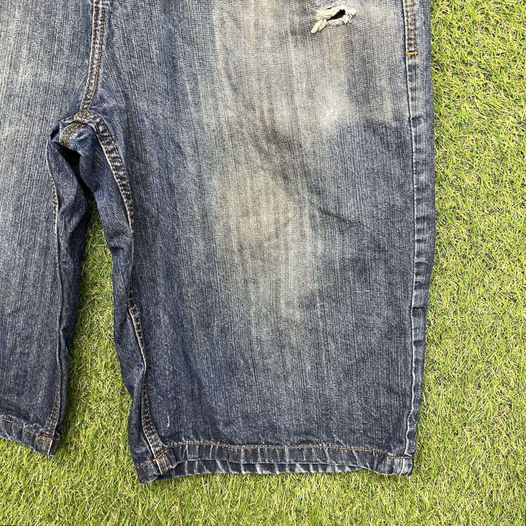 Southpole VINTAGE Rocawear Mens 36 Denim Shorts Baggy 90s Grunge Skater Y2K JNCO Style Baggy Southpole Black 80s 90s Iconic Casual shorts Mens Size US 36 / EU 52 - 3 Thumbnail