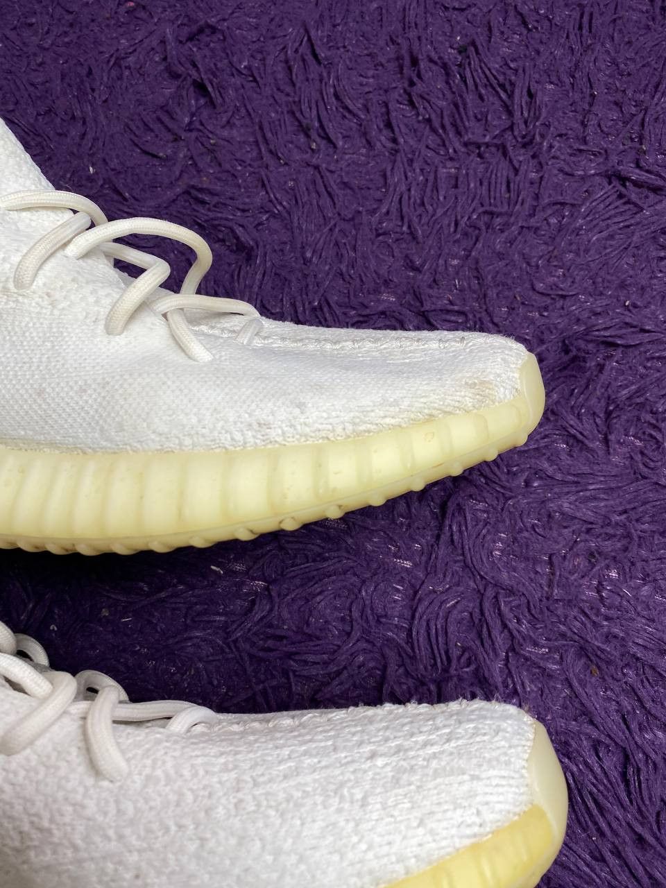 Adidas Adidas Yeezy Boost 350 V2 Cream Triple White Low Sneakers Size US 10.5 / EU 43-44 - 9 Thumbnail