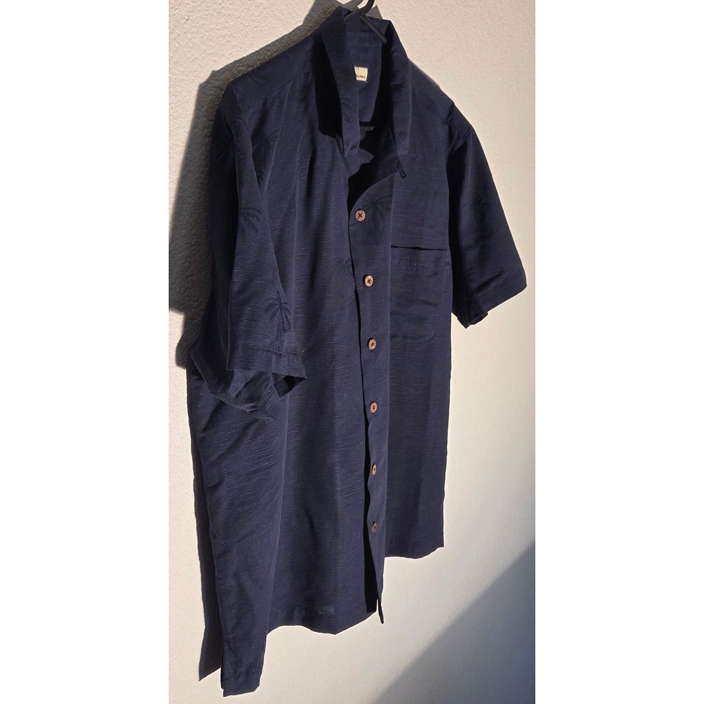 Tommy Bahama Tommy Bahama Navy Blue Linen Floral Short Sleeve Shirt Size US L / EU 52-54 / 3 - 3 Thumbnail
