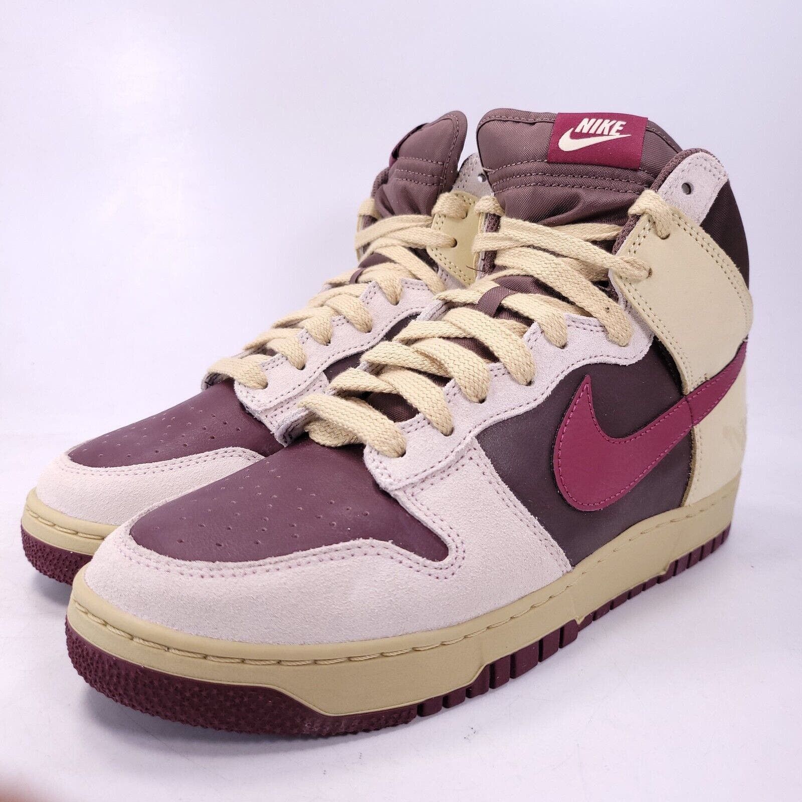 image of Nike Dunk High Basketball Shoe Womens Size 11 Fd0794-700 in Purple