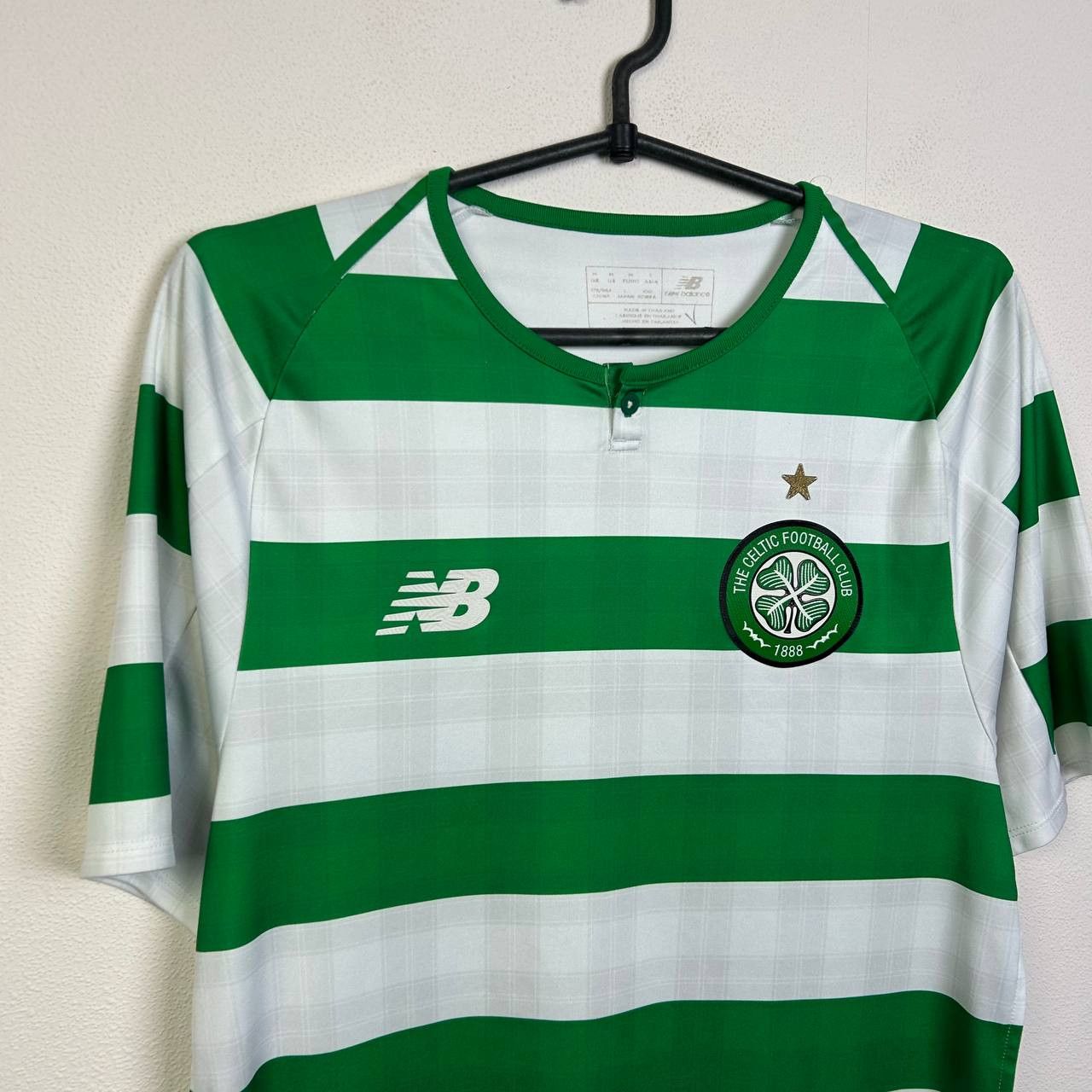 New Balance Mens New Balance FC Celtic 2020 home soccer jersey Size US M / EU 48-50 / 2 - 2 Thumbnail