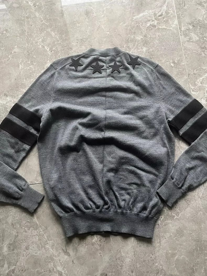 Givenchy Givenchy Men's Star Patch, Double Embroidery on Arm, Black Size US L / EU 52-54 / 3 - 7 Thumbnail