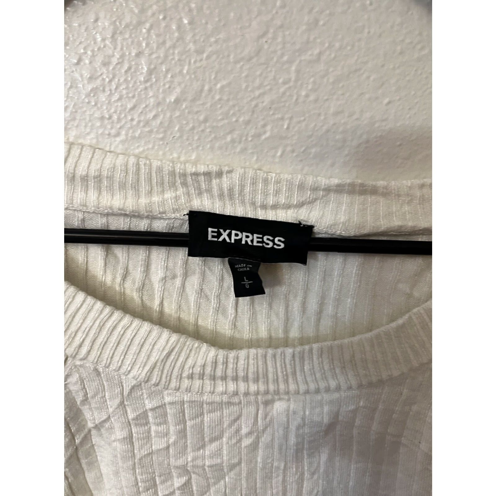 Express Express Women’s Size Large White Round Neck Sweater Long Sleeve Size L / US 10 / IT 46 - 2 Thumbnail