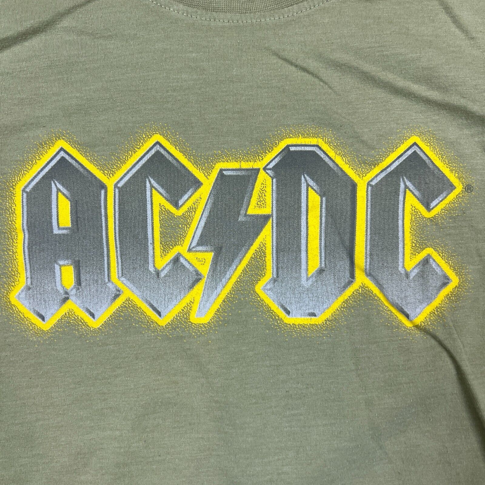 AC/DC × Band Tees × Vintage 2023 AC/DC T Shirt Spell Out Logo Graphic Rock Band Tee Size US S / EU 44-46 / 1 - 3 Thumbnail