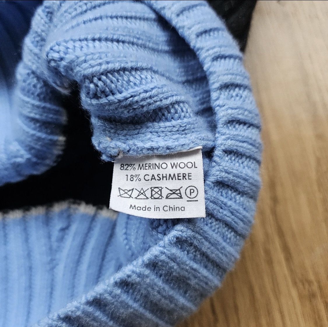 Dries Van Noten F/W22 $708 Boxy Wool/Cashmere ONE SIZE Sweater Size US L / EU 52-54 / 3 - 4 Thumbnail
