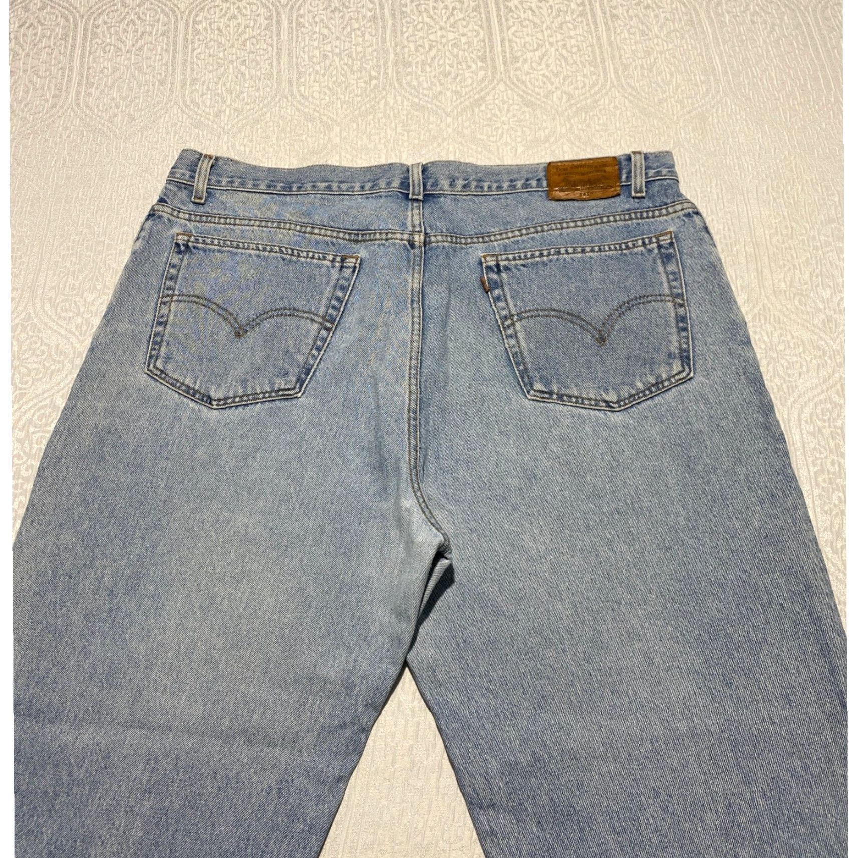 Levi's VINTAGE Levi's 545 Jeans Men 44 Inseam 30 Relaxed Straight 5-Pocket Denim Light Blue Cotton Button Zipper Logo Vintage 545 Size US 44 / EU 60 - 3 Thumbnail