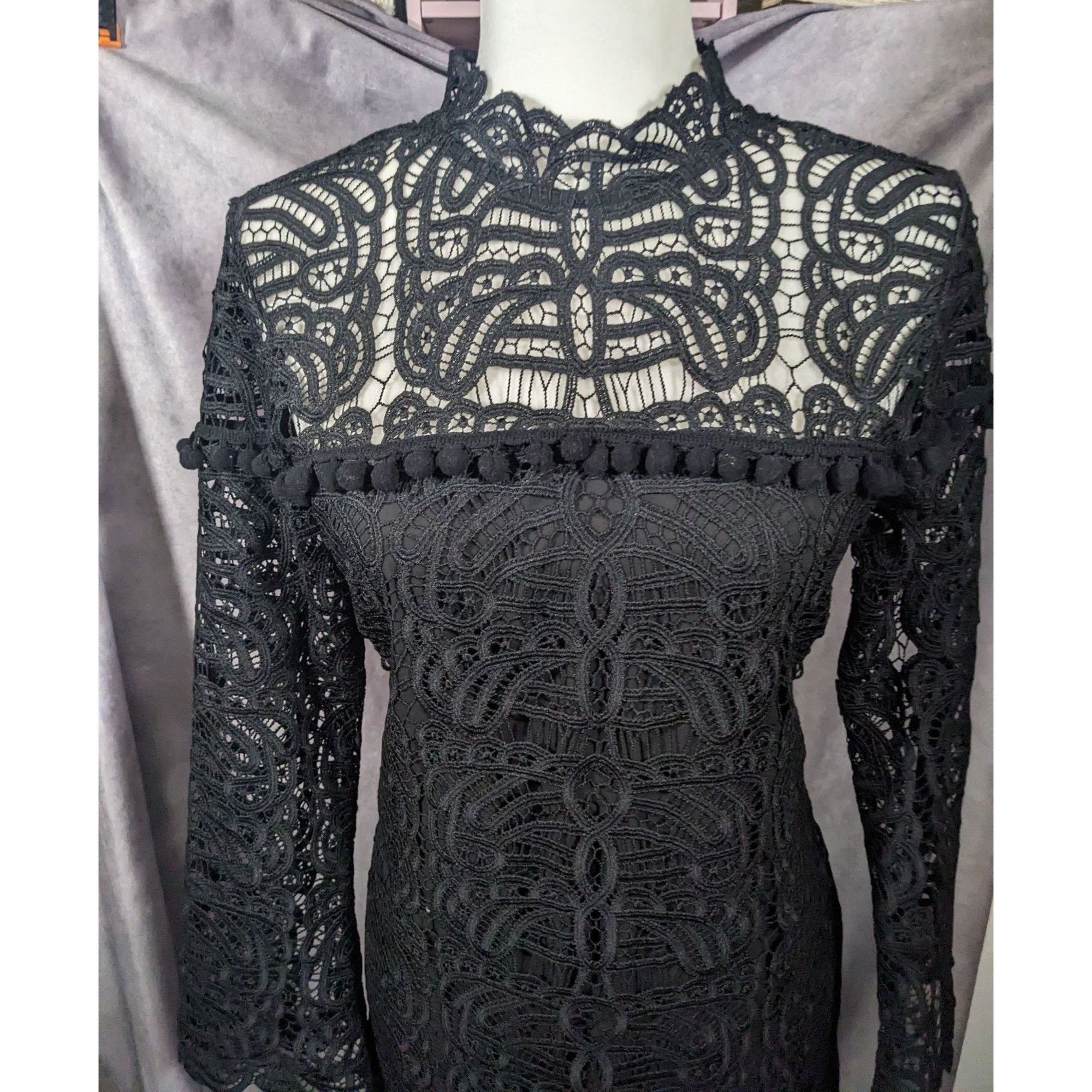 Other Tularosa Gothic Matilda Lace Mock Neck Shift Dress Size Smal Size S / US 4 / IT 40 - 11 Thumbnail